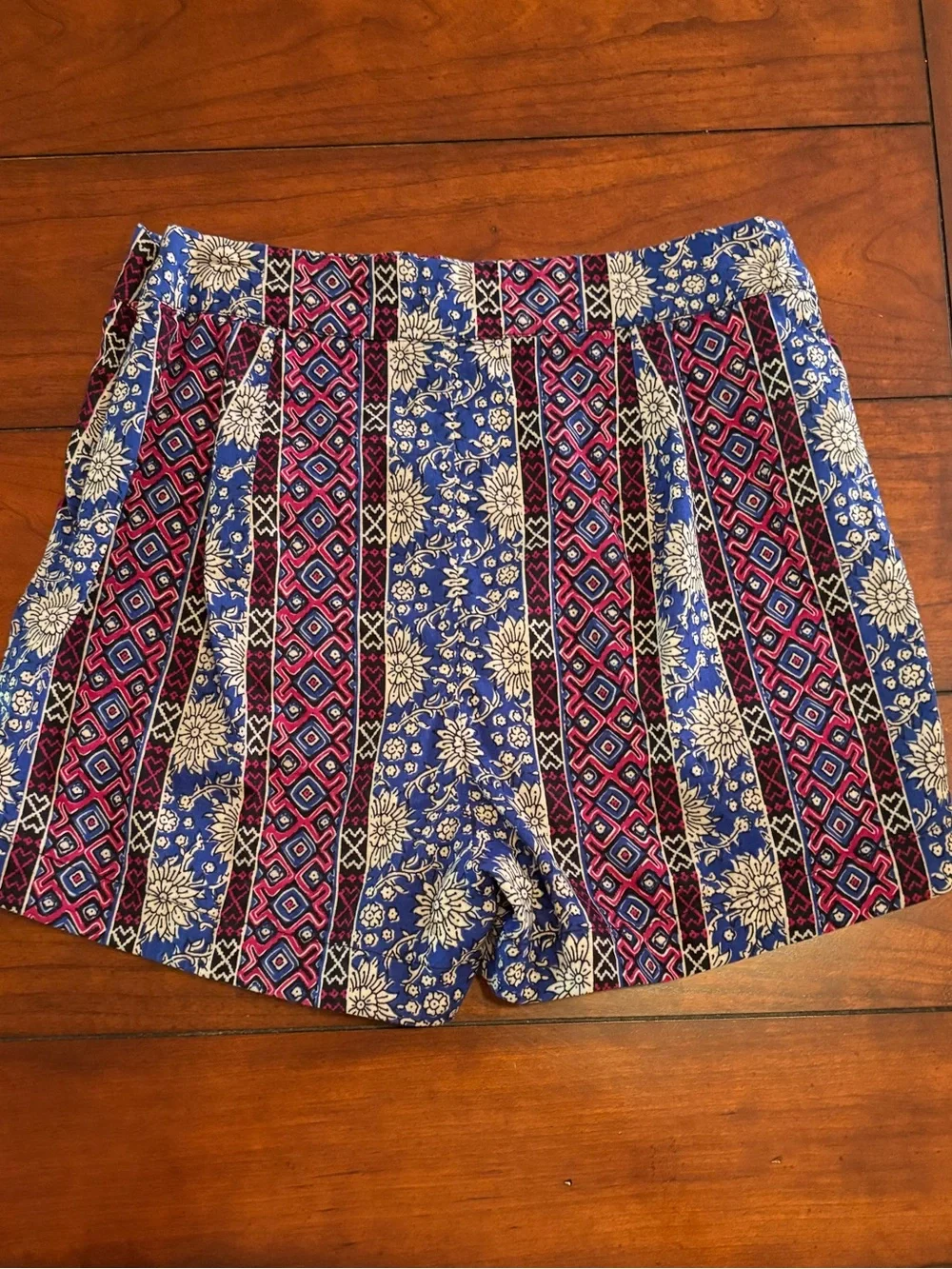 Hollister High Rise Boho Shorts - Picture 2 of 6